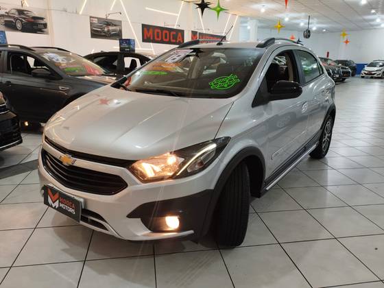 CHEVROLET ONIX 1.4 MPFI ACTIV 8V FLEX 4P AUTOMÁTICO